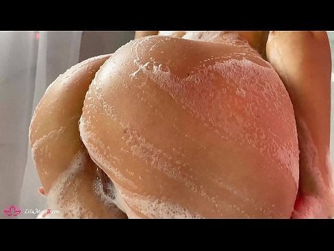 ❤️ Brunette onanerer fisse med vibrator til intens orgasme i brusebad ❌ Porn video at da.dickies-shop.ru